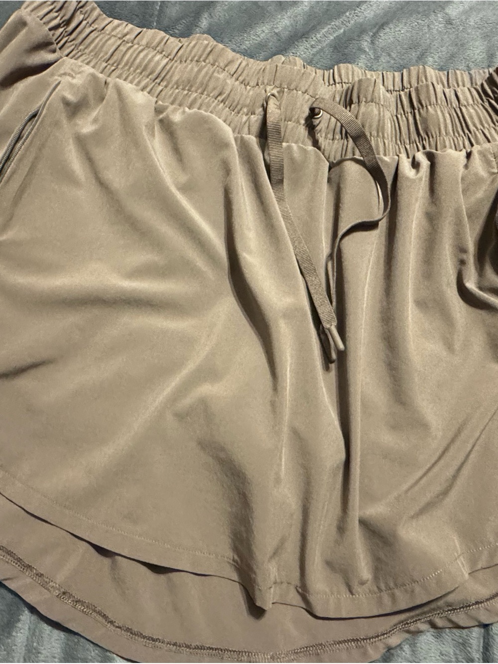 Women’s Elastic-Waist Taupe Skort with Drawstring